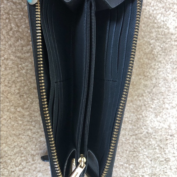 Authentic Coach Wallet - Picture 2 of 2